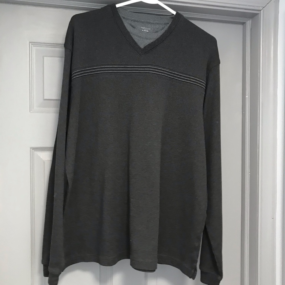 Men’s Gray Shirt. NICE!!!